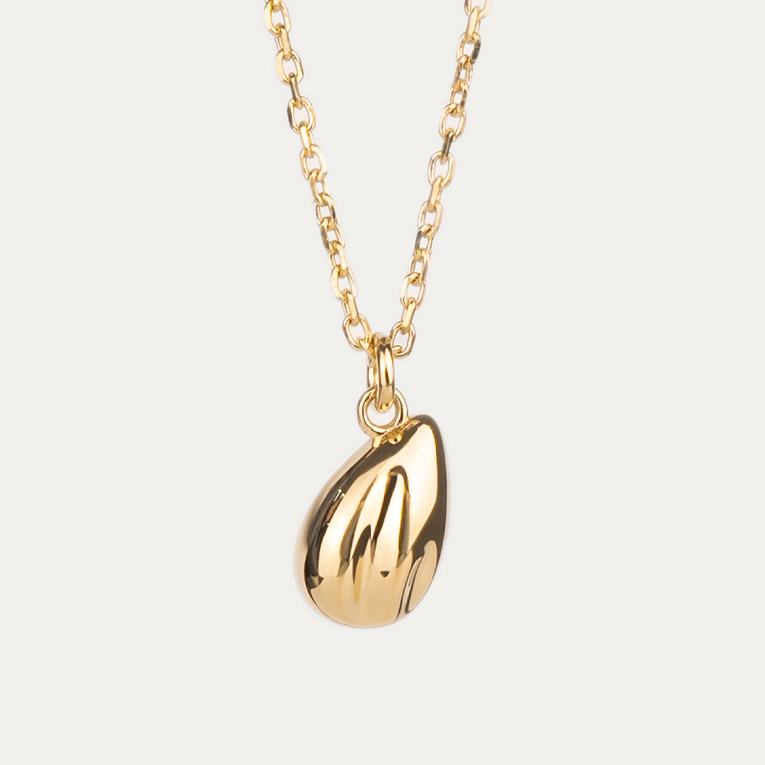Piega Pear Necklace
